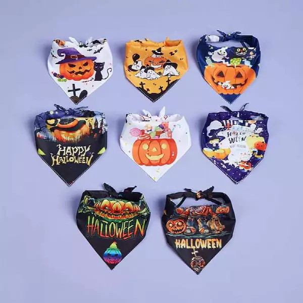 High Quality Wholesale Triangle Pet Scarfs Washable Pet Neckerchief Dog Bibs Halloween Dog Bandanas